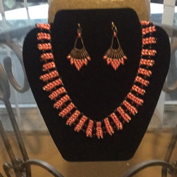 Jewelry - Necklace and earrings